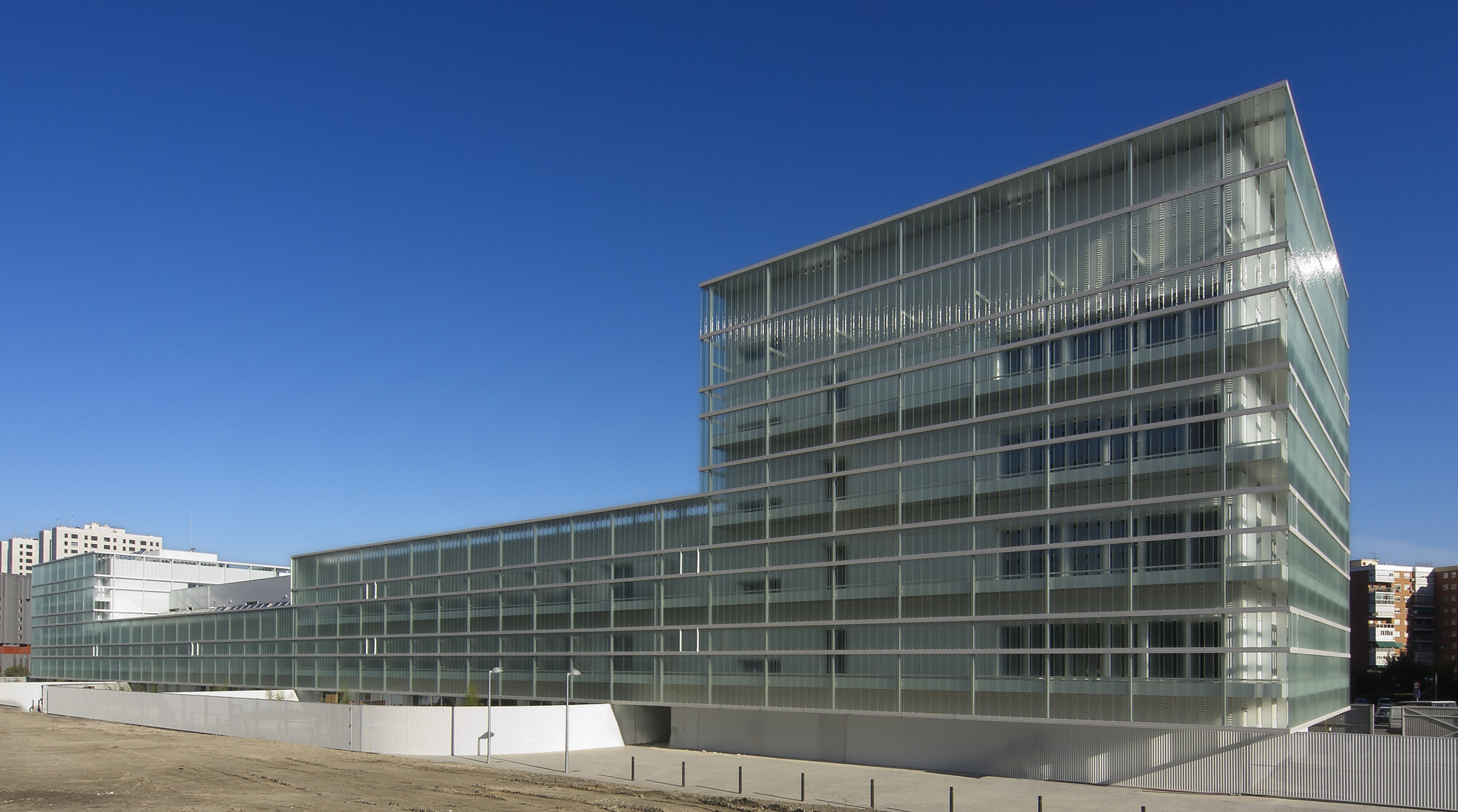 U型玻璃建築